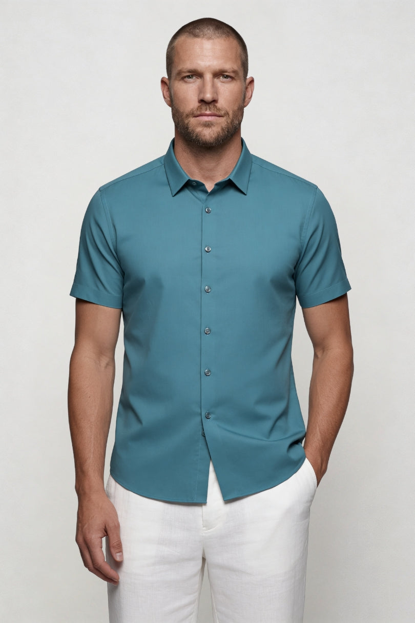 Men’s short sleeve no iron dress shirt with breathable stretch fabric in Turquoise.