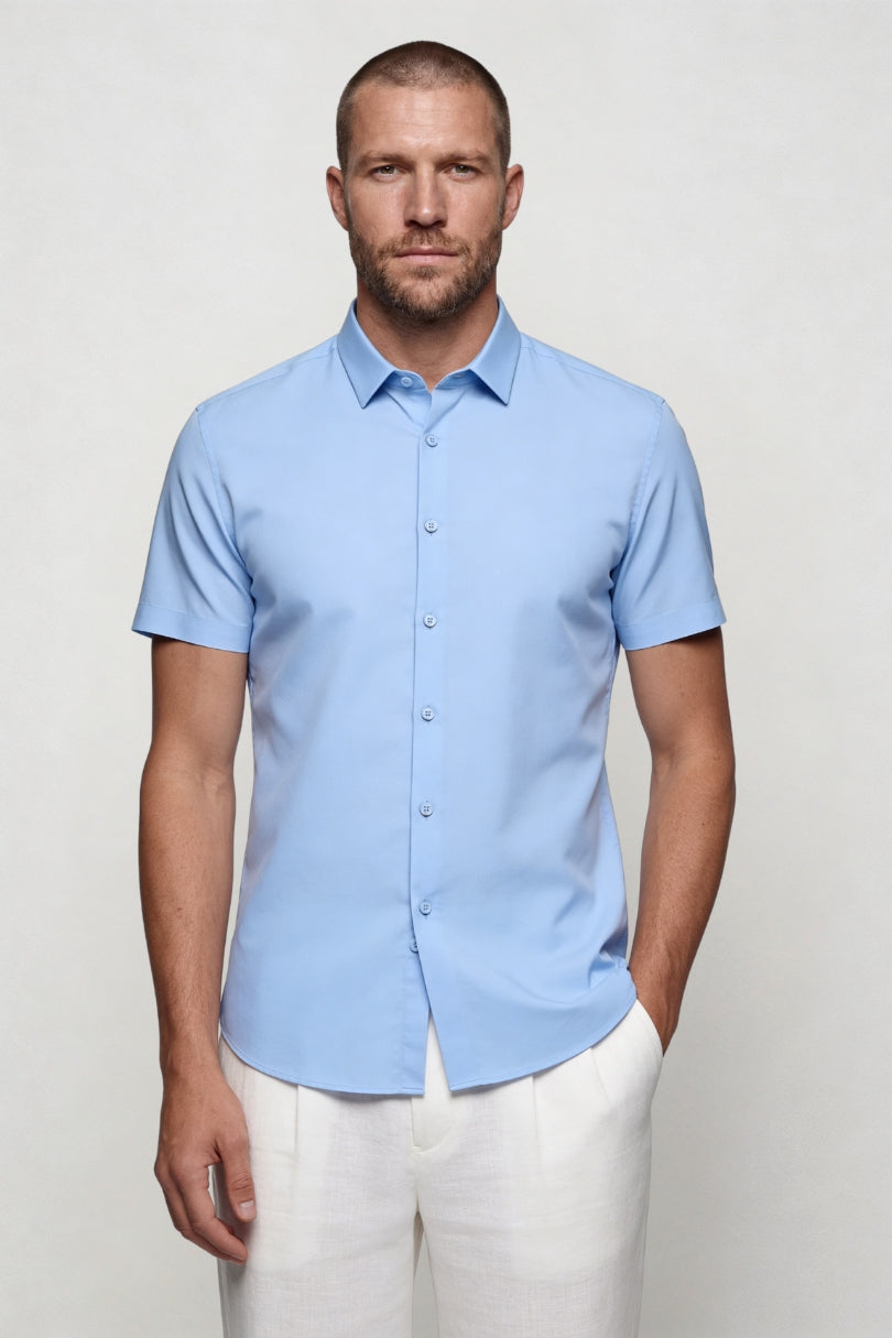 Men’s short sleeve no iron dress shirt with breathable stretch fabric in blue