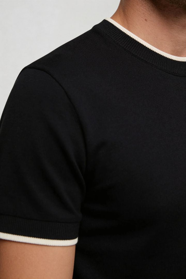 mens premium black crew neck t-shirt lyocell cotton silk blend close-up