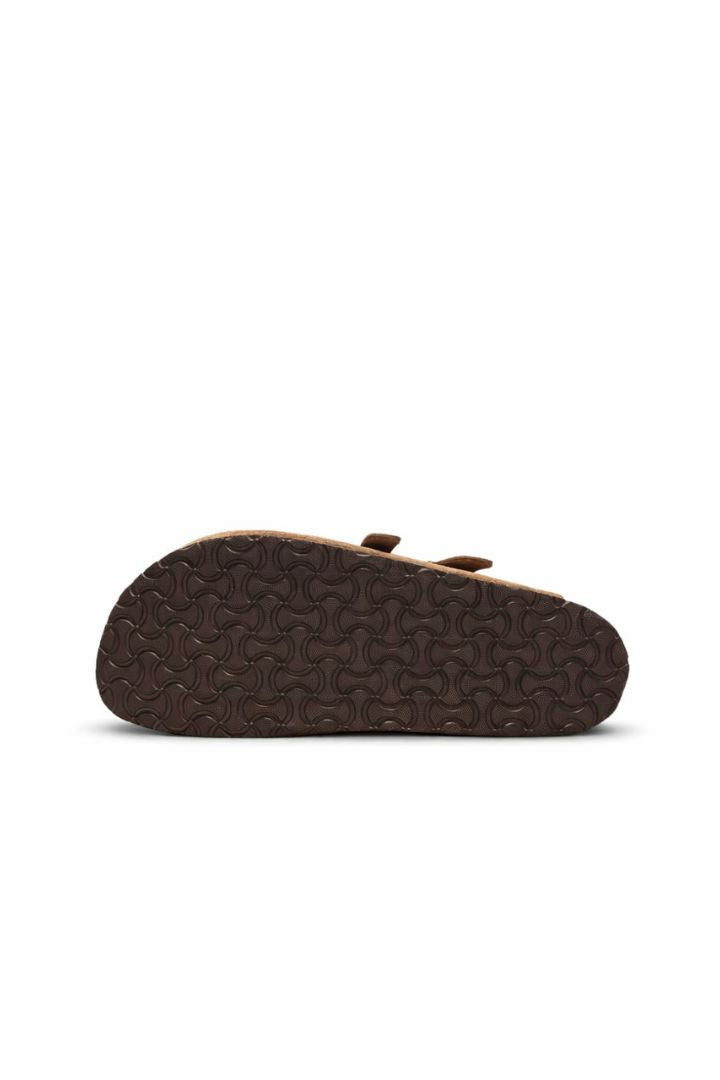 Men’s suede double-buckle clog sandals with adjustable straps and cushioned slip-on summer design close-up
