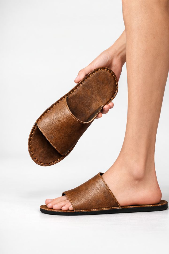 Men wearing brown leather slide sandals minimalist slip-on summer sandals comfortable casual slides