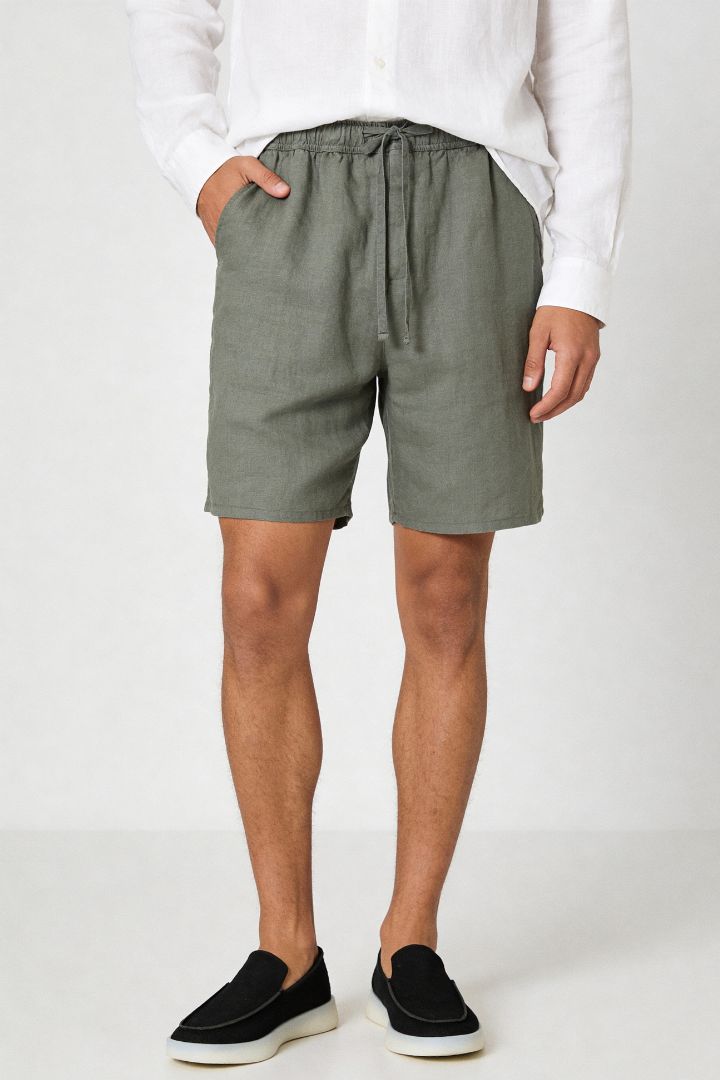 Men’s 100% linen green drawstring shorts with elastic waist and relaxed summer fit