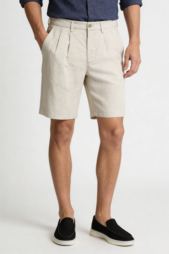 Men’s soft sand pleated linen shorts in breathable lyocell linen blend with tailored summer fit