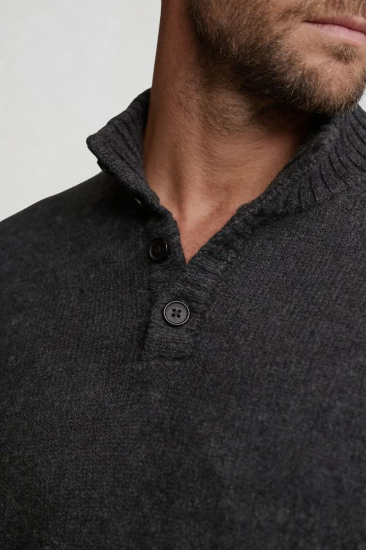 Men’s pure wool sweater tailored button neck knit gray close up detail