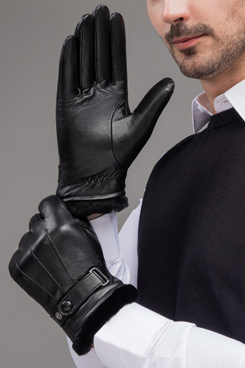 Hugo genuine leather gloves for men with fur lining and classic winter design