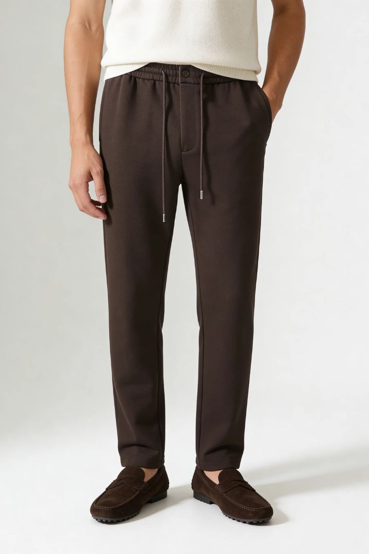 Men’s wool blend drawstring trousers in espresso brown – front view