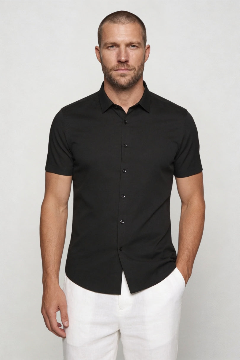 Men’s short sleeve no iron dress shirt with breathable stretch fabric in black