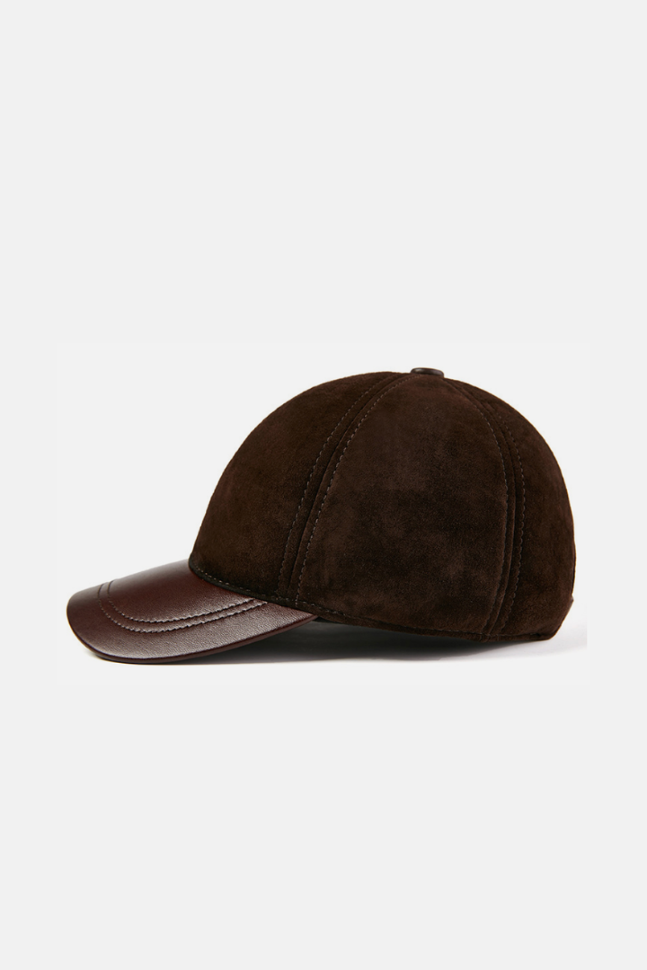 Men’s genuine leather baseball cap in black and brown with curved brim and adjustable strap