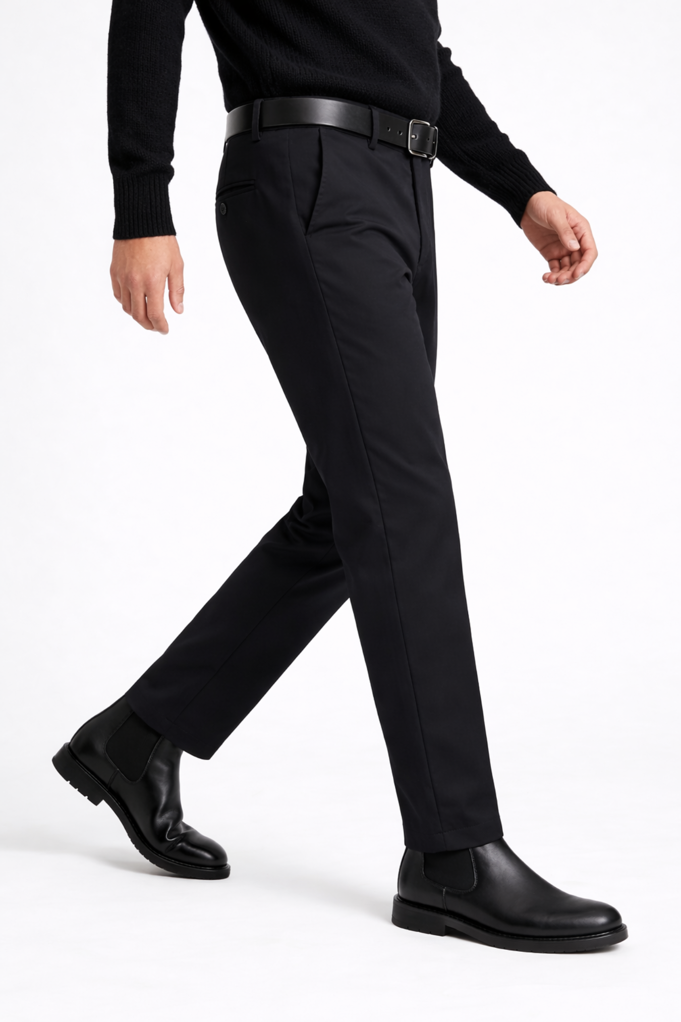 Modal posing with a black tailored stretch trouser of Lavencio