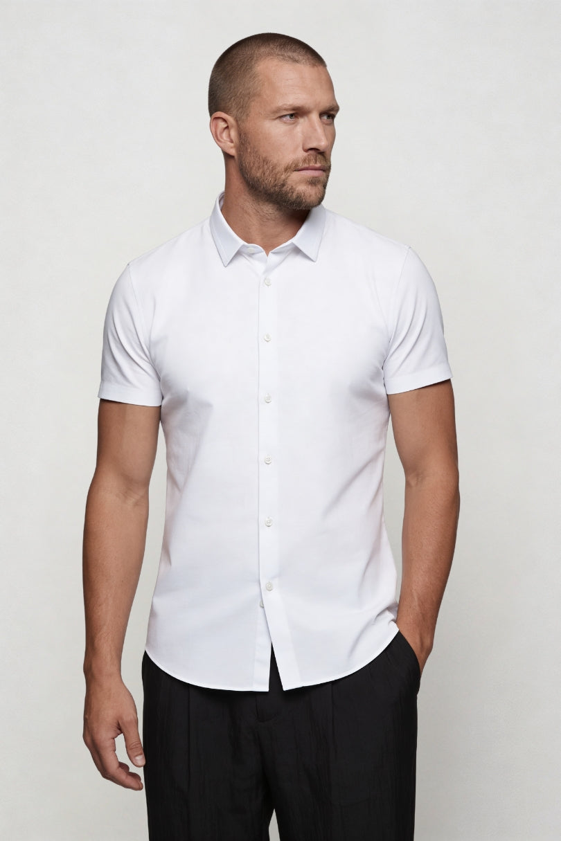 Men’s short sleeve no iron dress shirt with breathable stretch fabric in white