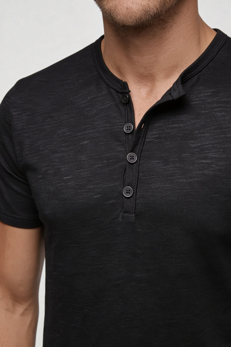 Men’s lightweight cotton blend henley shirt short sleeve breathable summer casual fitted tee in black close-up